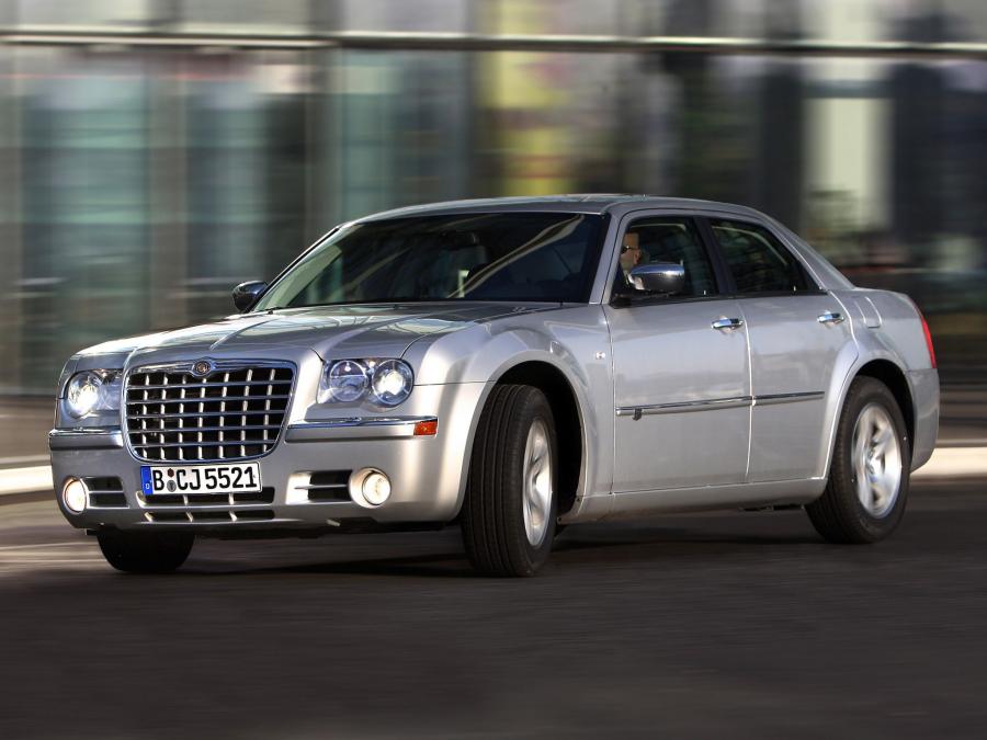  Chrysler 300C 2007 года  (фото 16 из 21)
